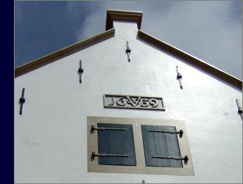 Gevelsteen handelshuis Hirado